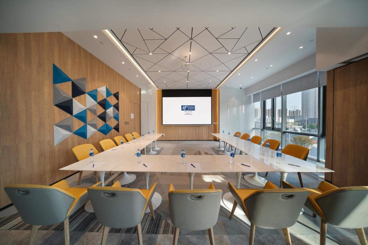 Holiday Inn Express Shanghai Huijin By Ihg Buitenkant foto