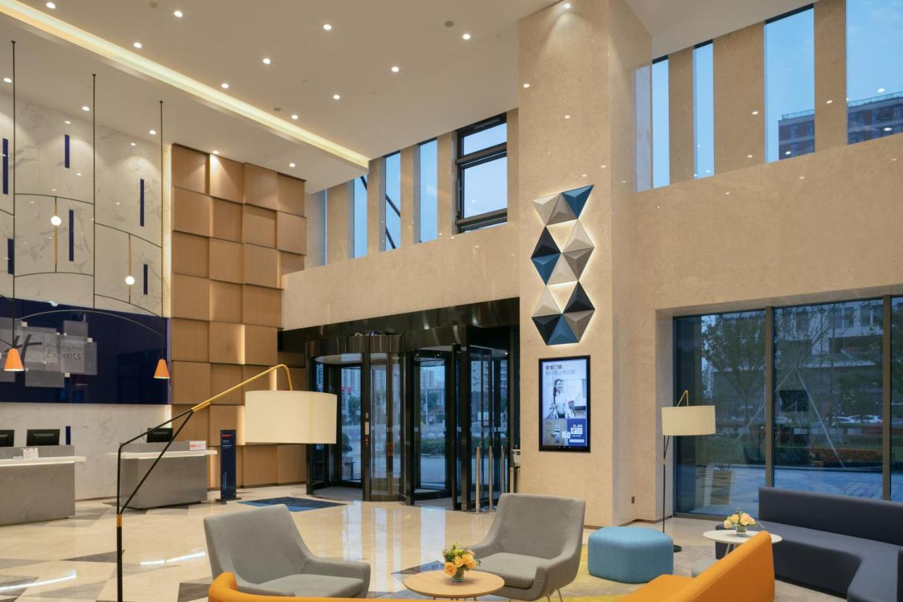 Holiday Inn Express Shanghai Huijin By Ihg Buitenkant foto