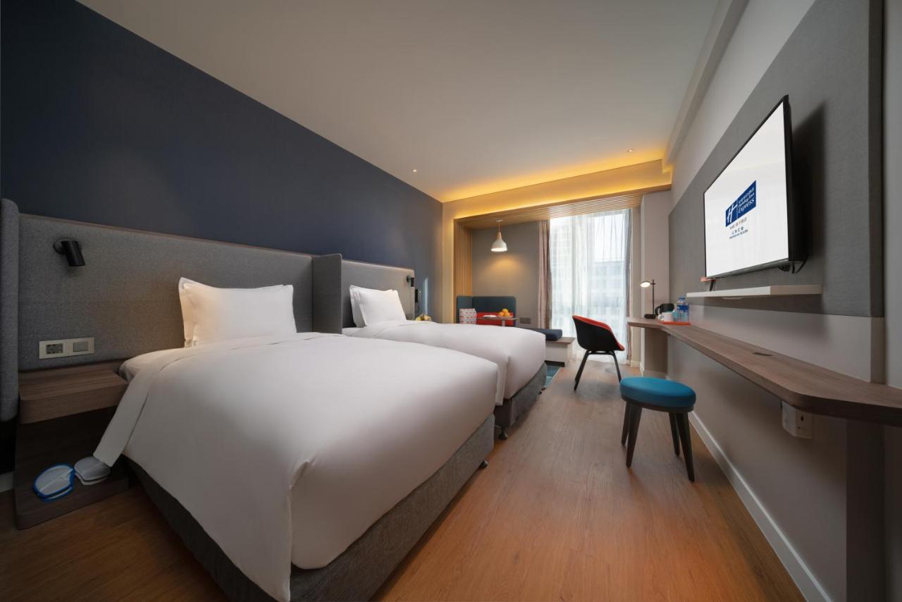 Holiday Inn Express Shanghai Huijin By Ihg Buitenkant foto
