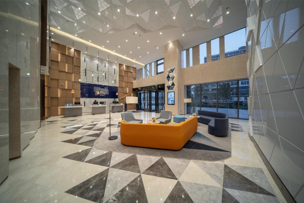 Holiday Inn Express Shanghai Huijin By Ihg Buitenkant foto