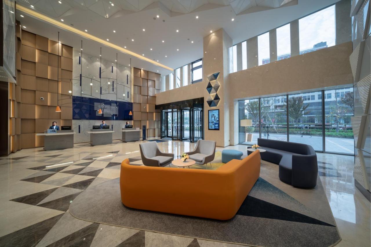 Holiday Inn Express Shanghai Huijin By Ihg Buitenkant foto